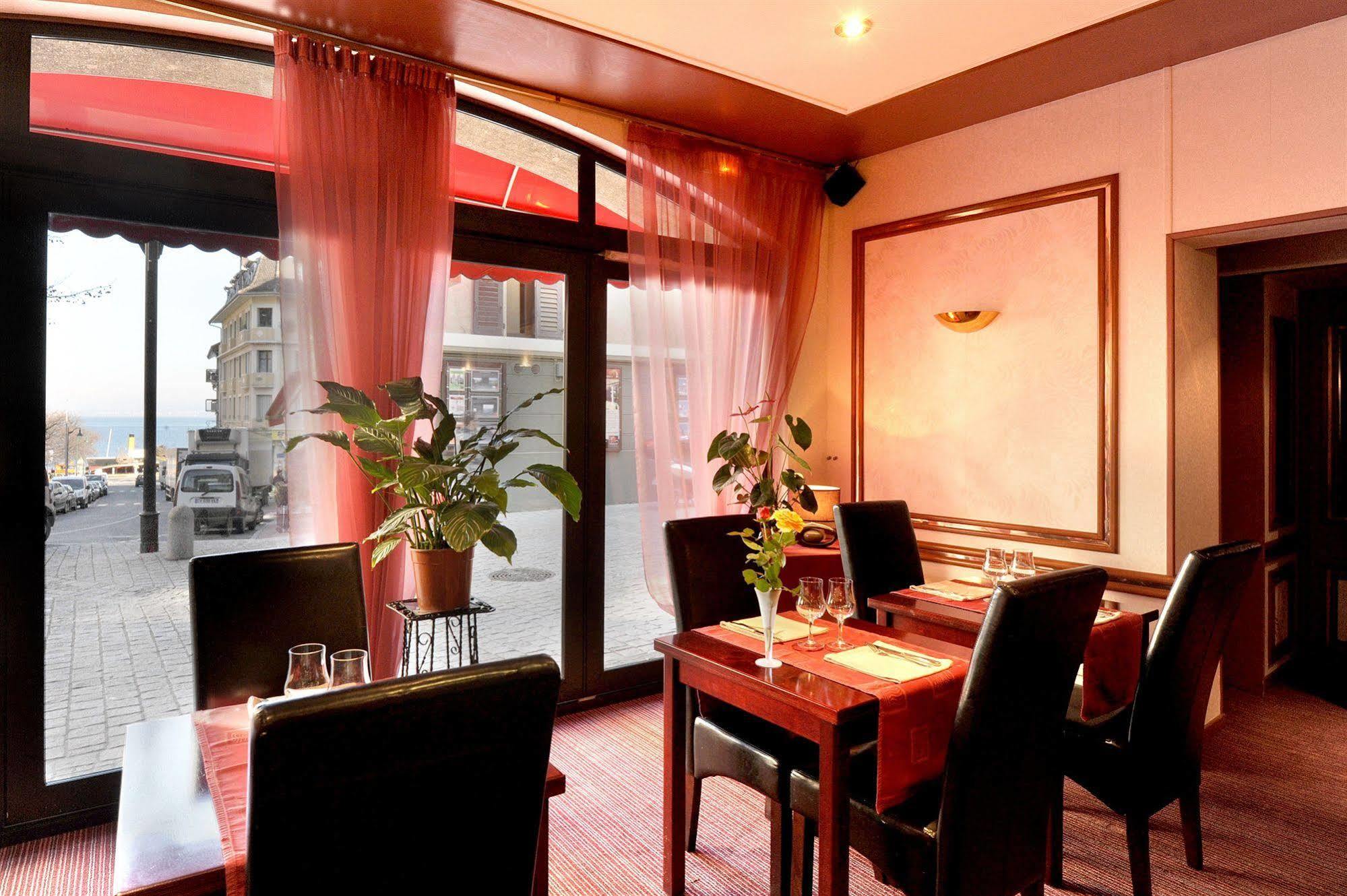 Hotel Le Bourgogne Evian-les-Bains Exterior photo